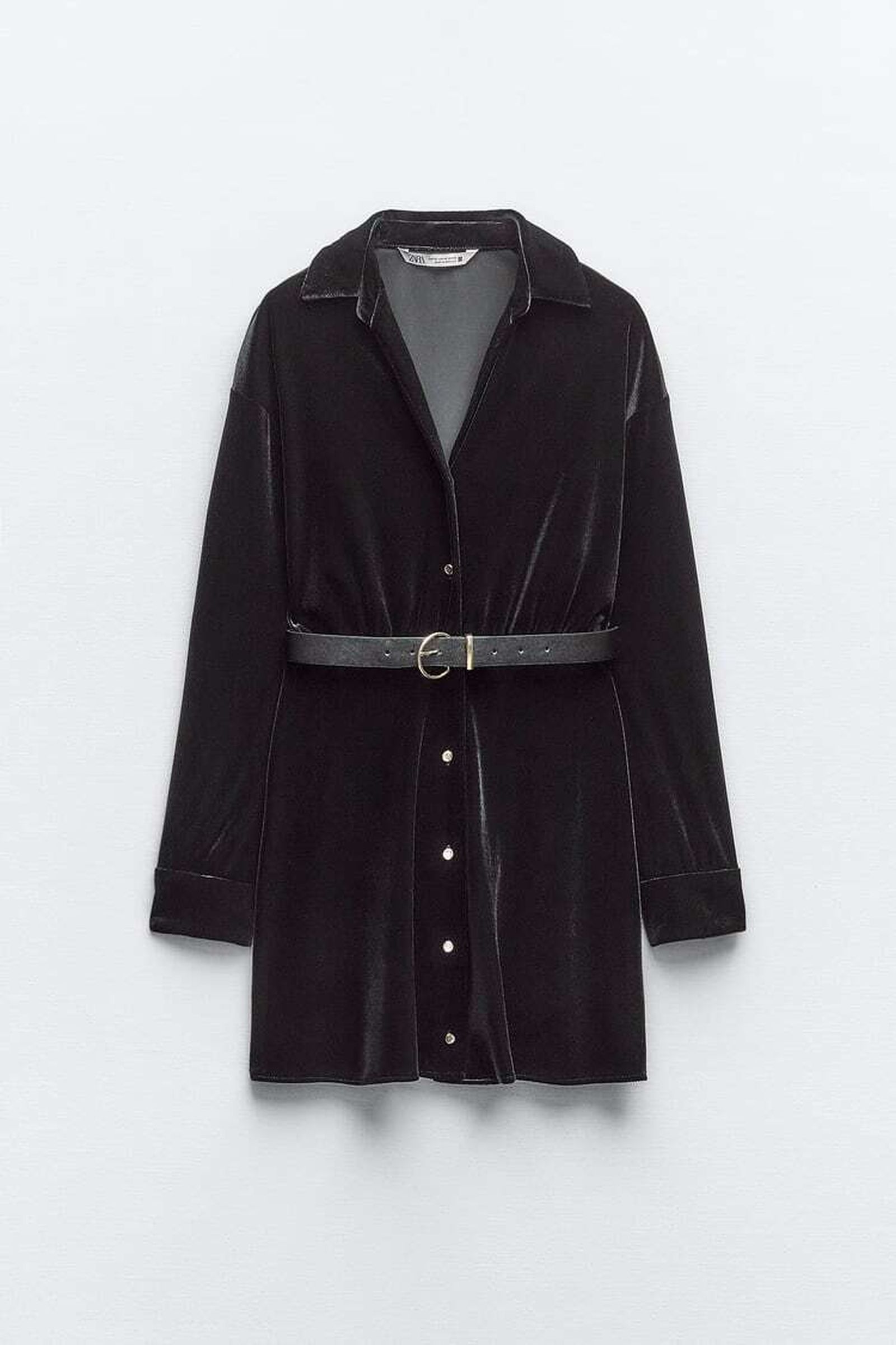 Vestido camisero de terciopelo de Zara