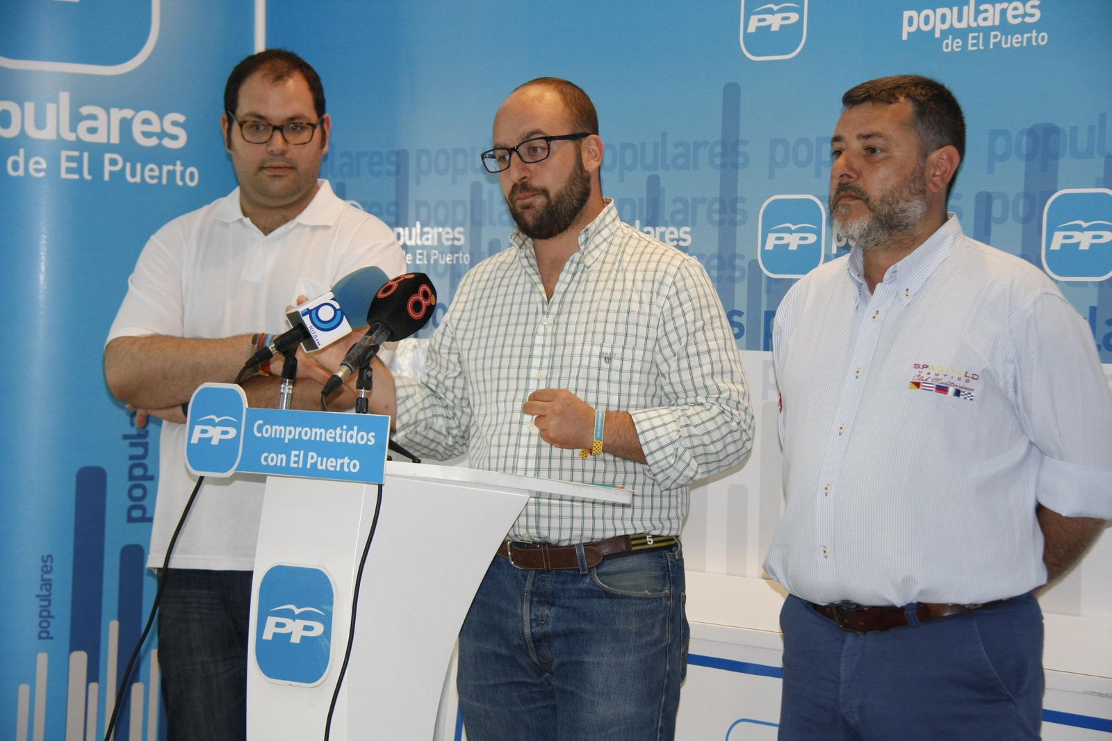 De izquierda a derecha, Javier Bello, Germán beardo y Alfonso Candón