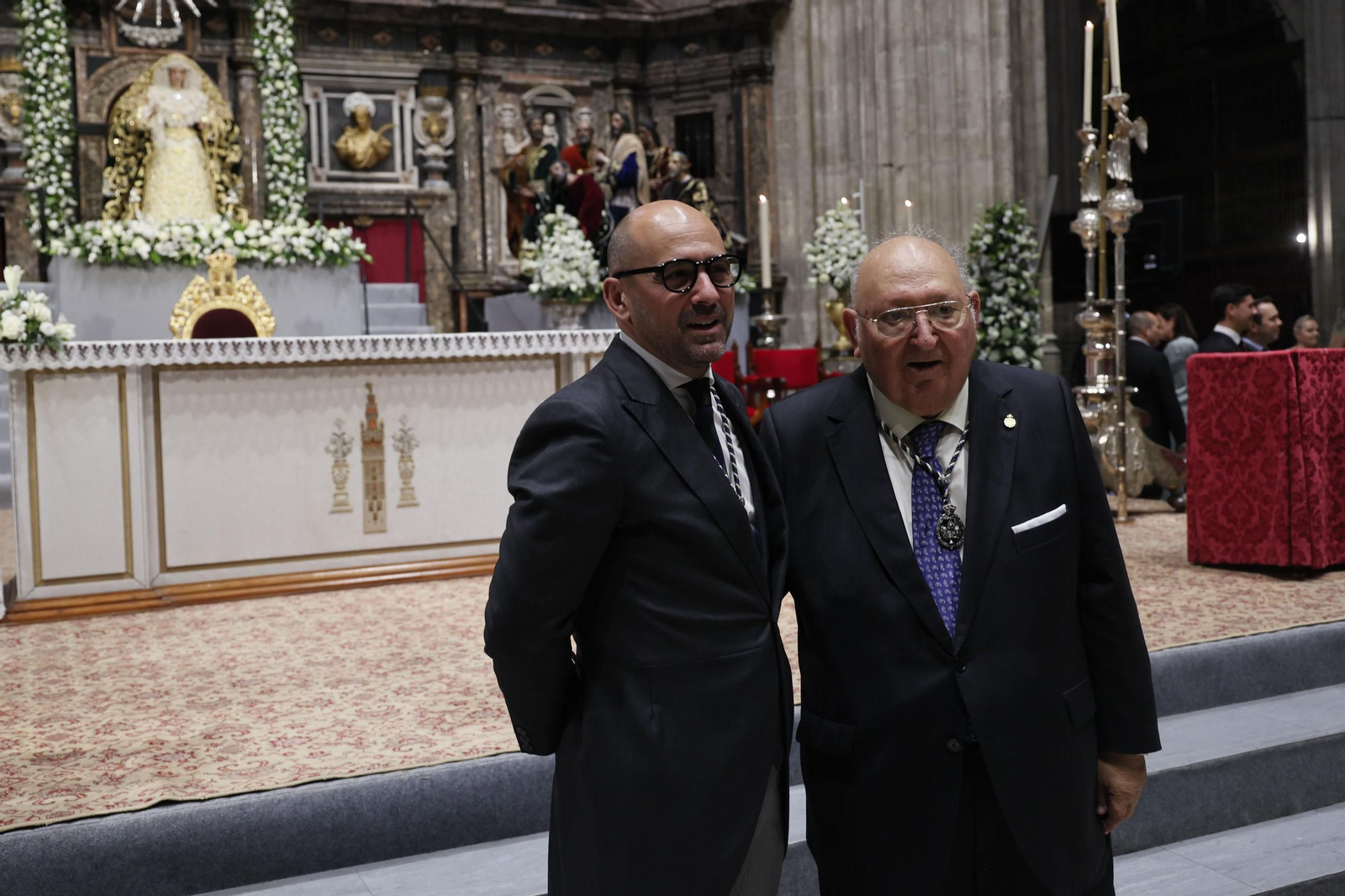 La coronación de la Virgen del Rocío en imágenes