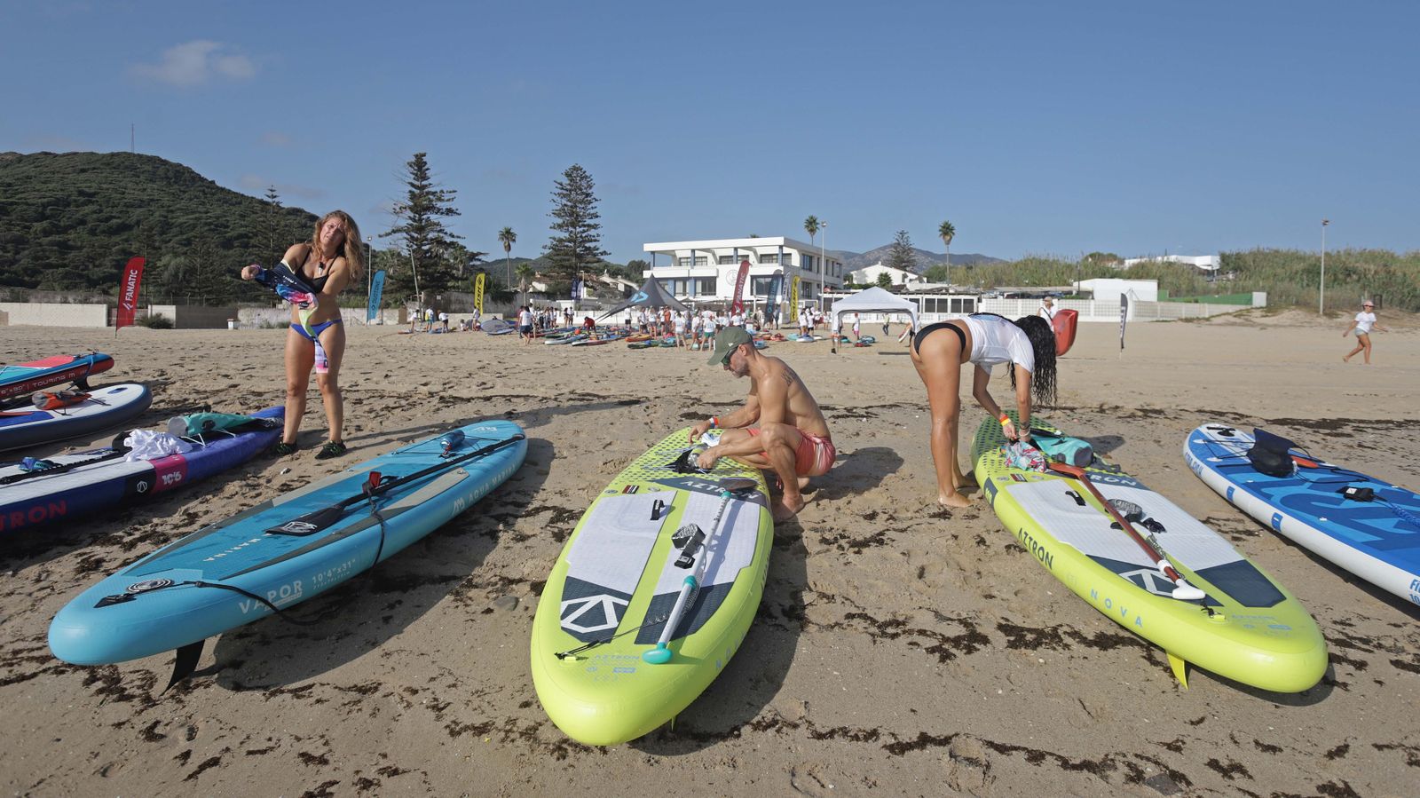 Fotos de la II concentración de paddel surf en la playa de Getares