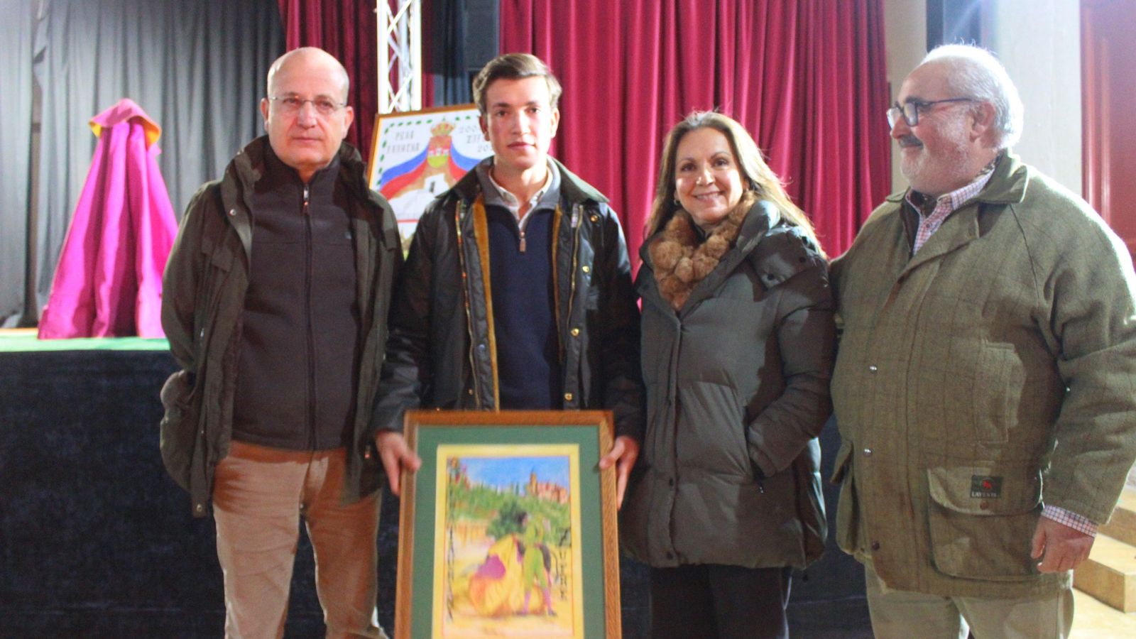 Zulueta y sus padres junto al moderadorJavier García Baquero