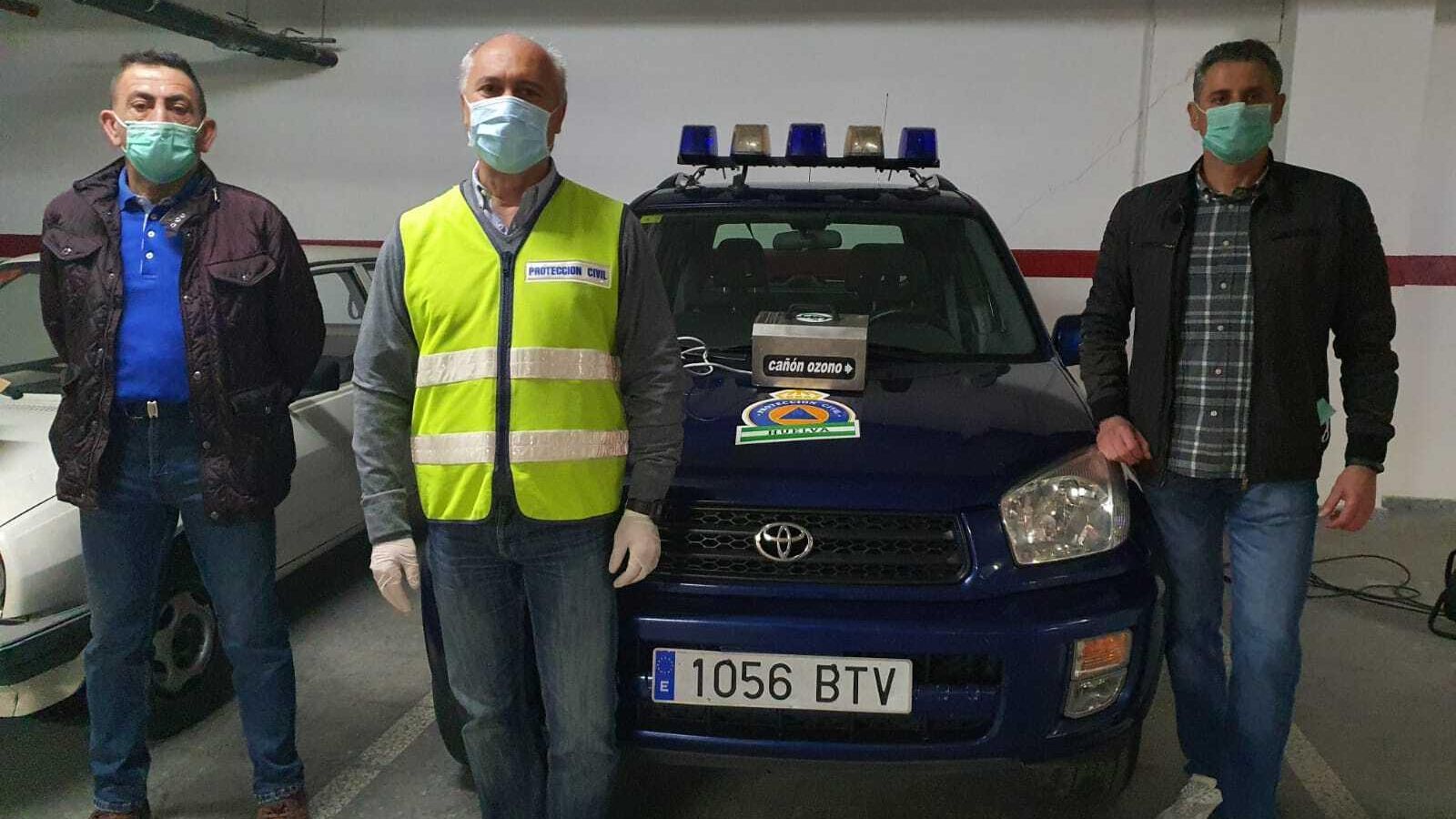 Uno de los vehículos de protección civil.