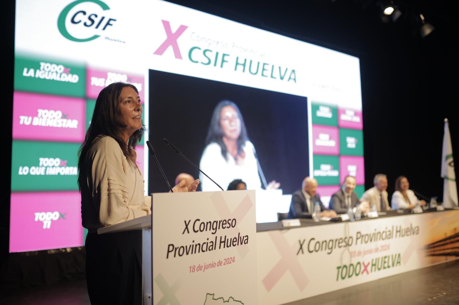 La consejera de Inclusión de la Junta de Andalucía, Loles López..jpeg