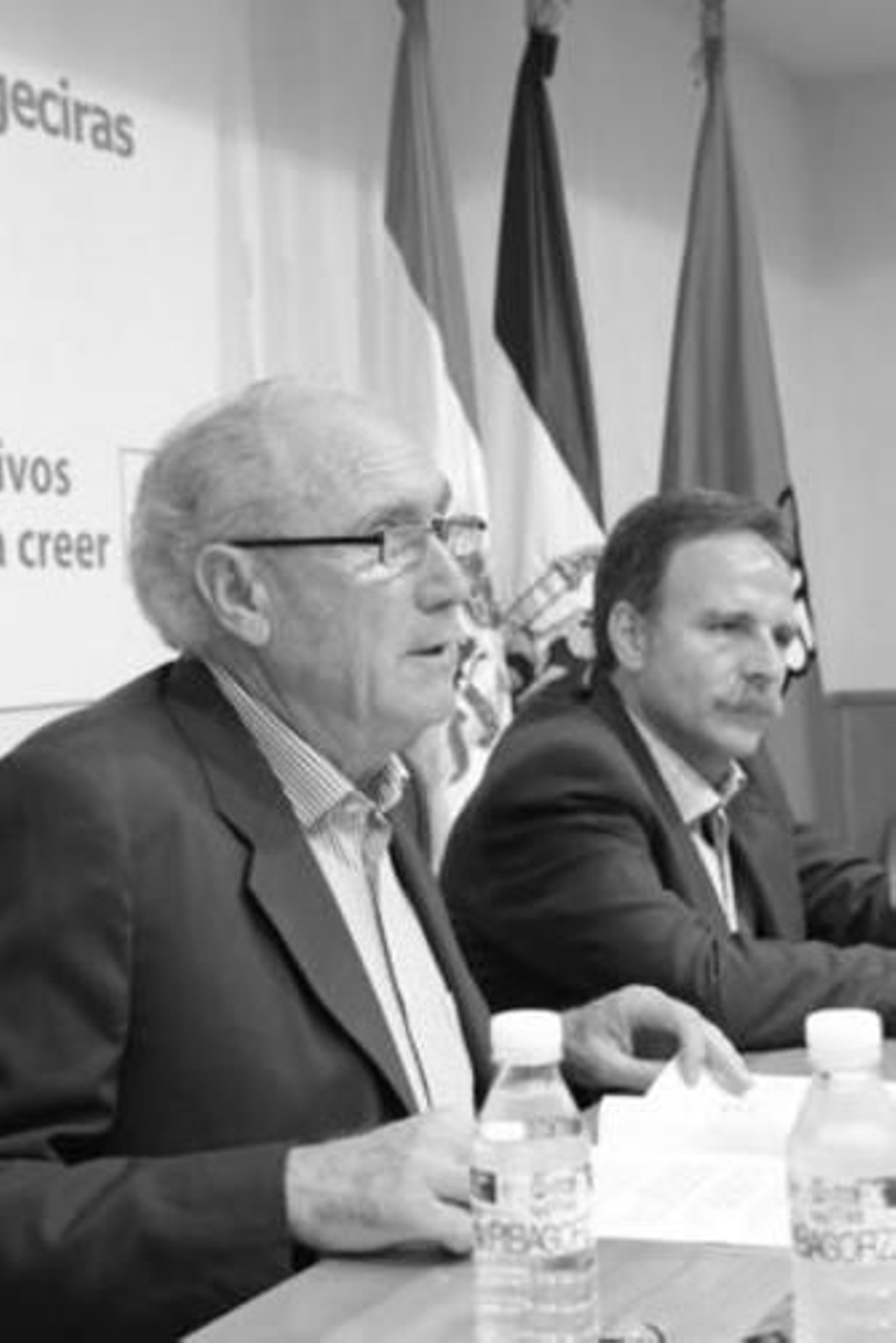 Rafael España y Salvador de la Encina, durante la comparecencia.