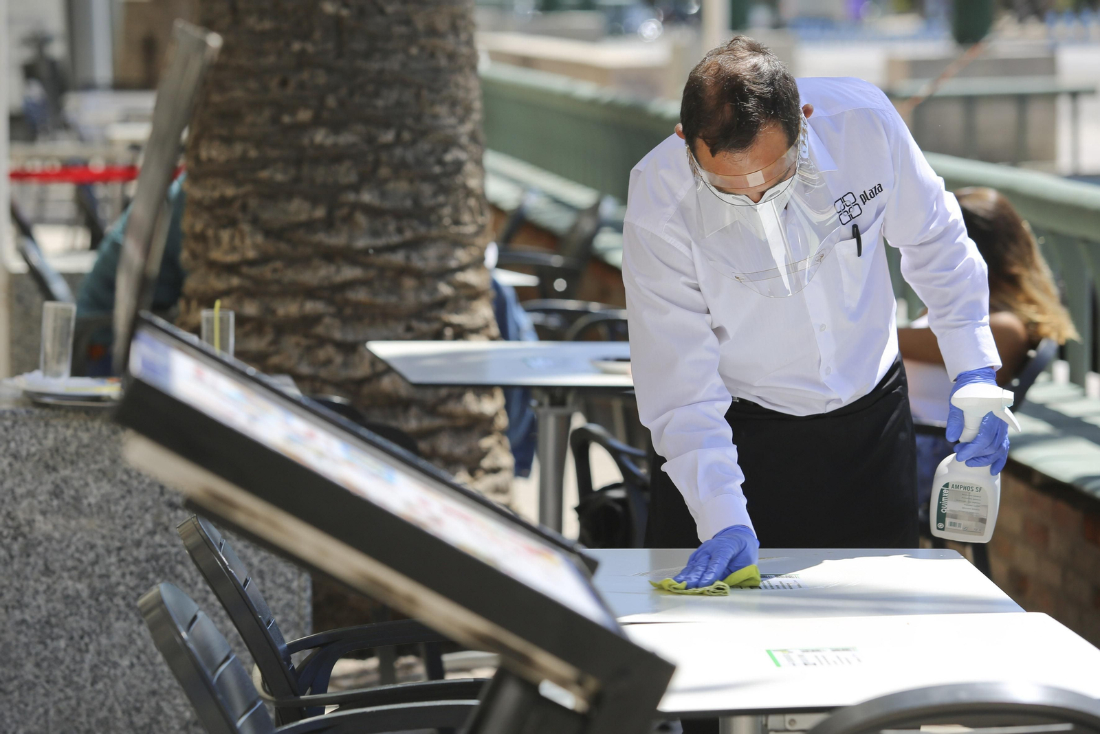 El Muelle Uno y el  Palmeral en el primer día de la fase 1.