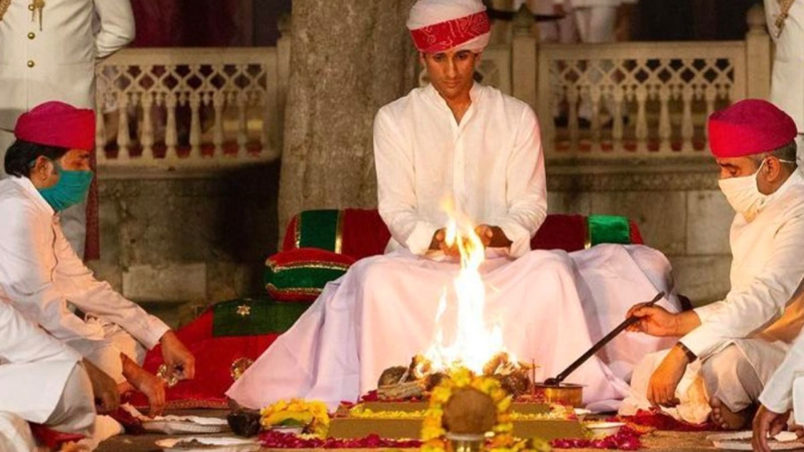 El ‘maharajá’ de Jaipur, en una ceremonia tradicional en palacio.