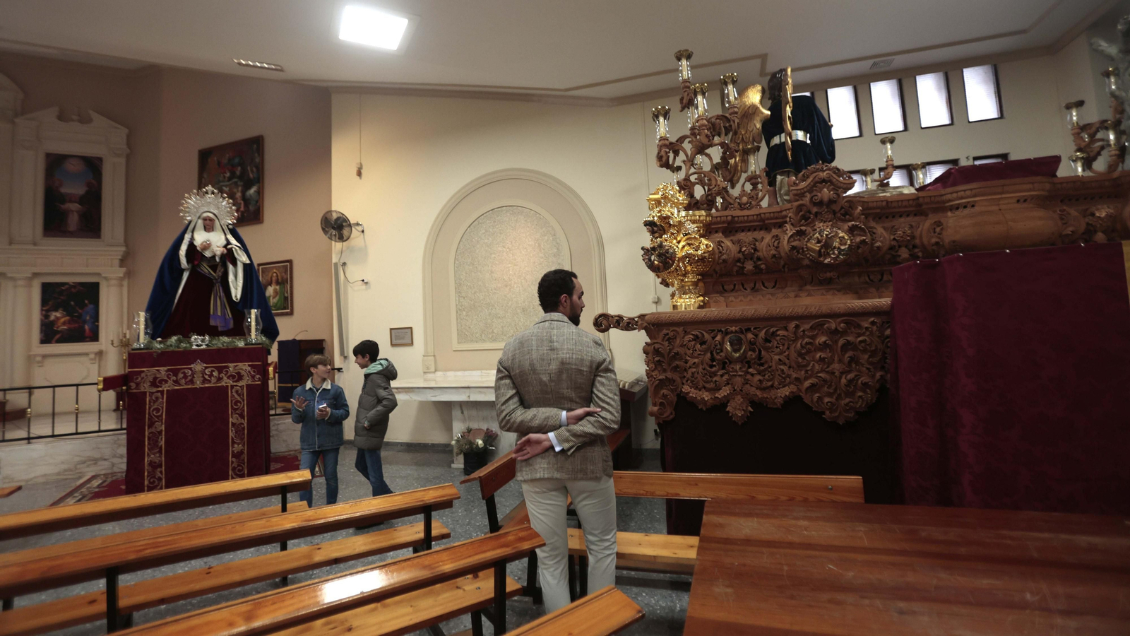Los Preparativos de la Semana Santa en La Línea