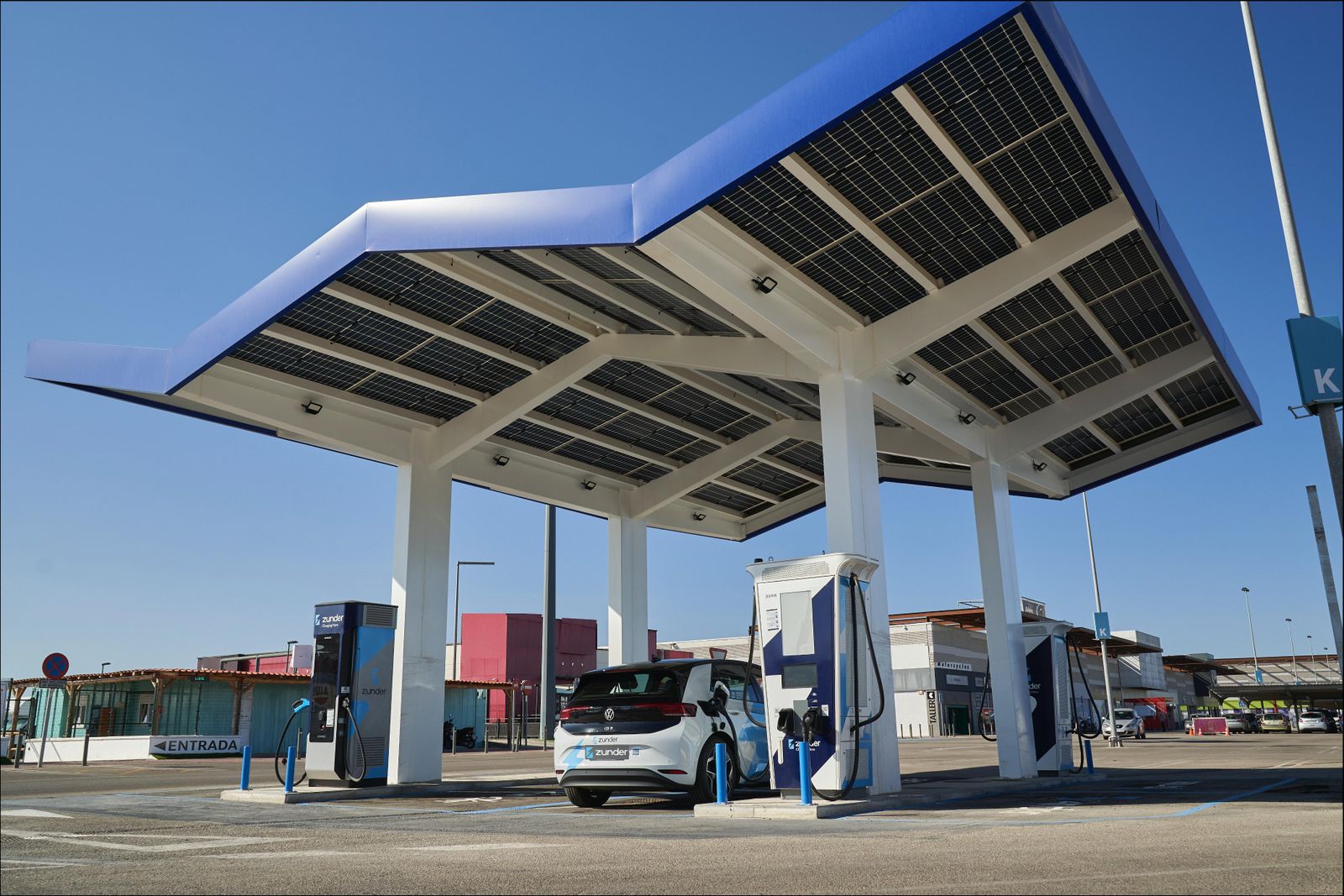 La nueva estación de carga de Zunder en Jerez.