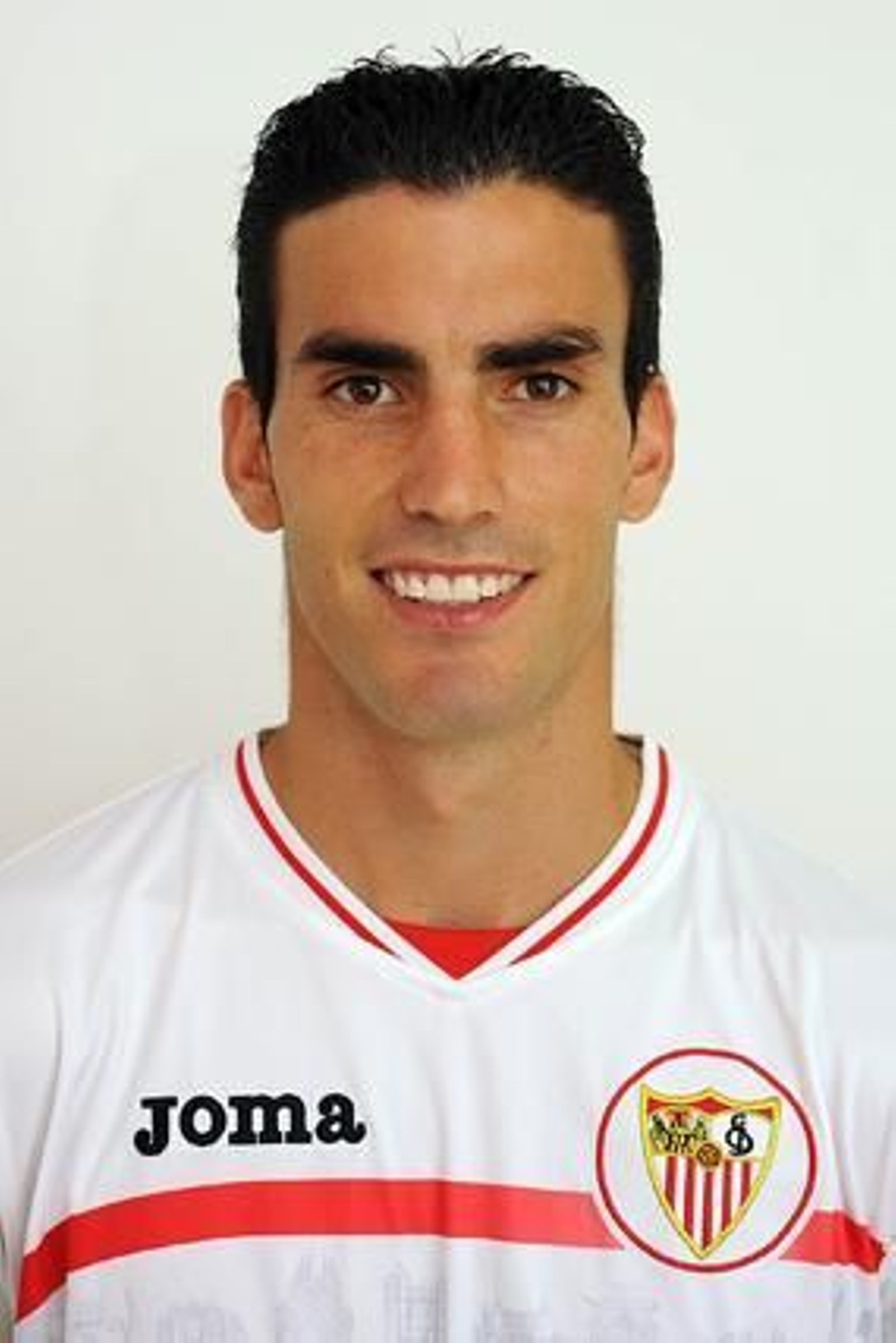 15. ALFARO (delantero)