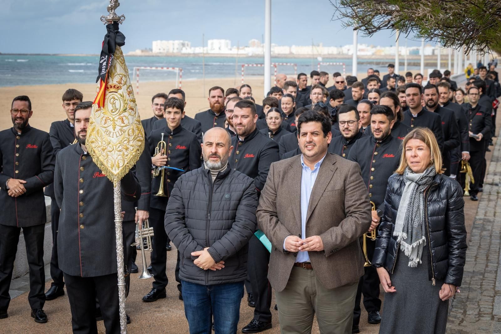 Todas las imágenes de Los Polillas en el Paseo Marítimo de Cádiz