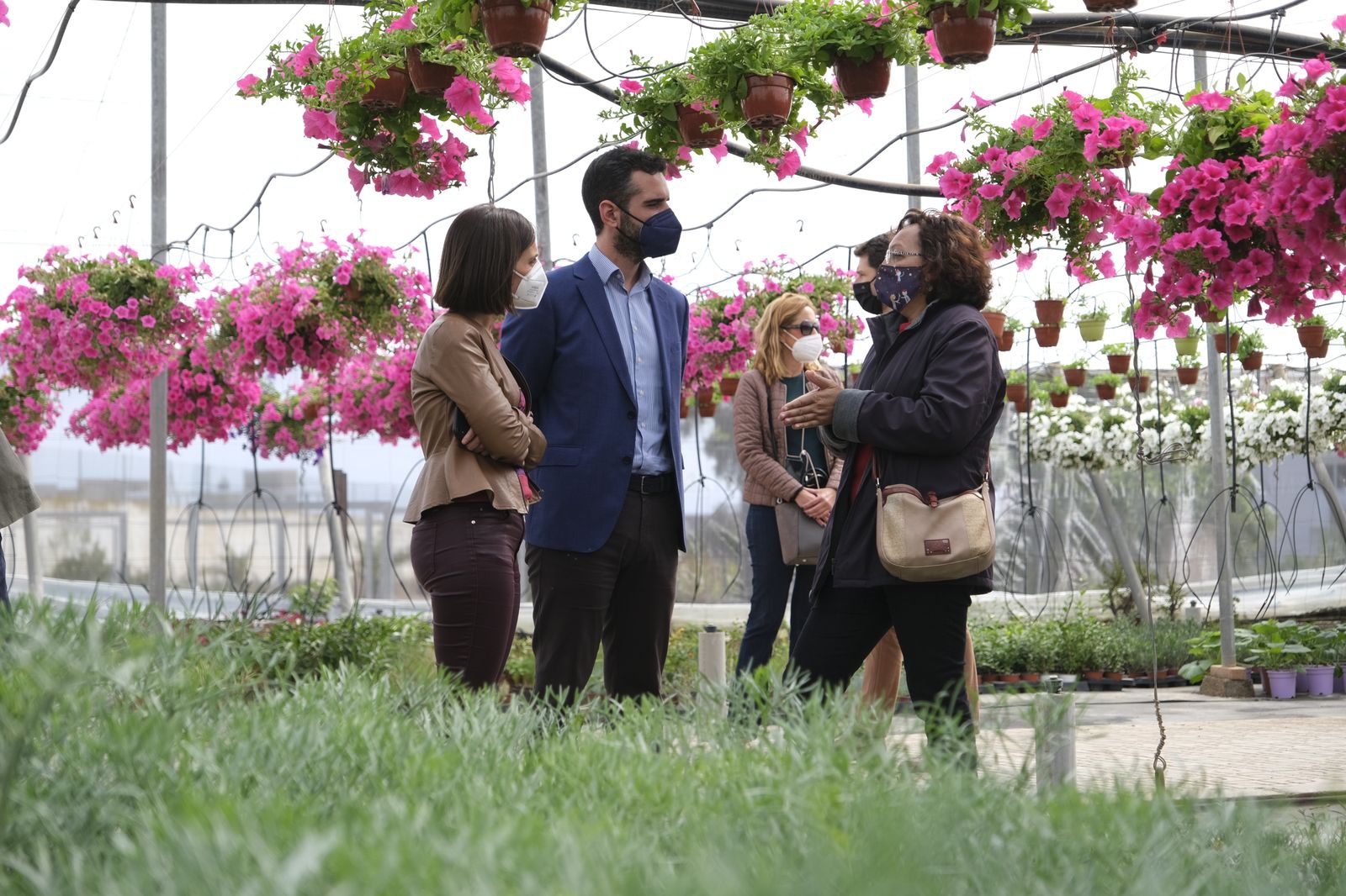 Fotogalería de la visita al vivero municipal de Almería.