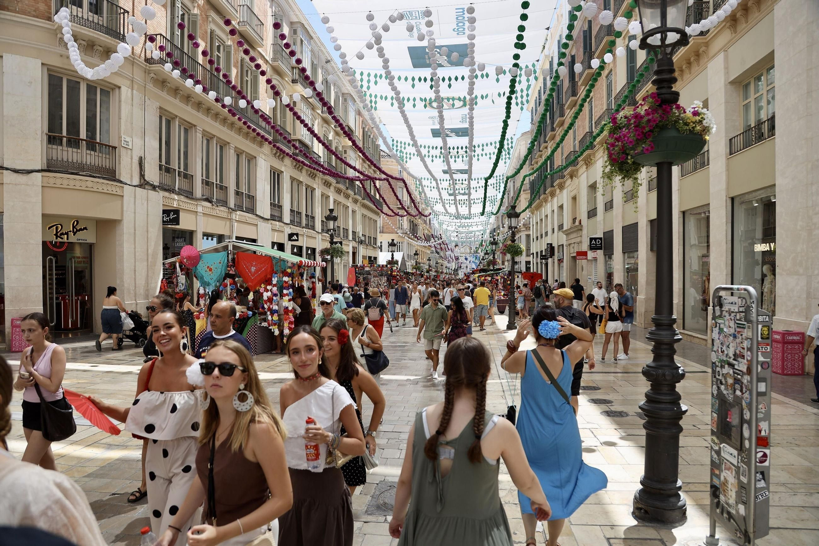 El miércoles de Feria en el Centro de Málaga, en imágenes