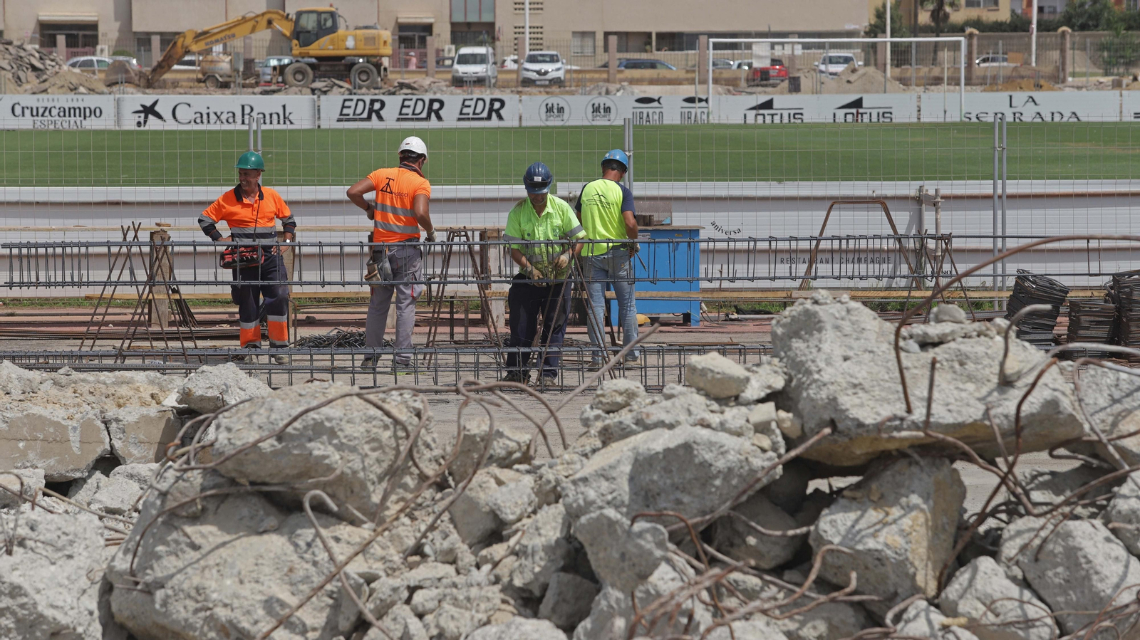 Foto de las obras del estadio municipal de La Línea