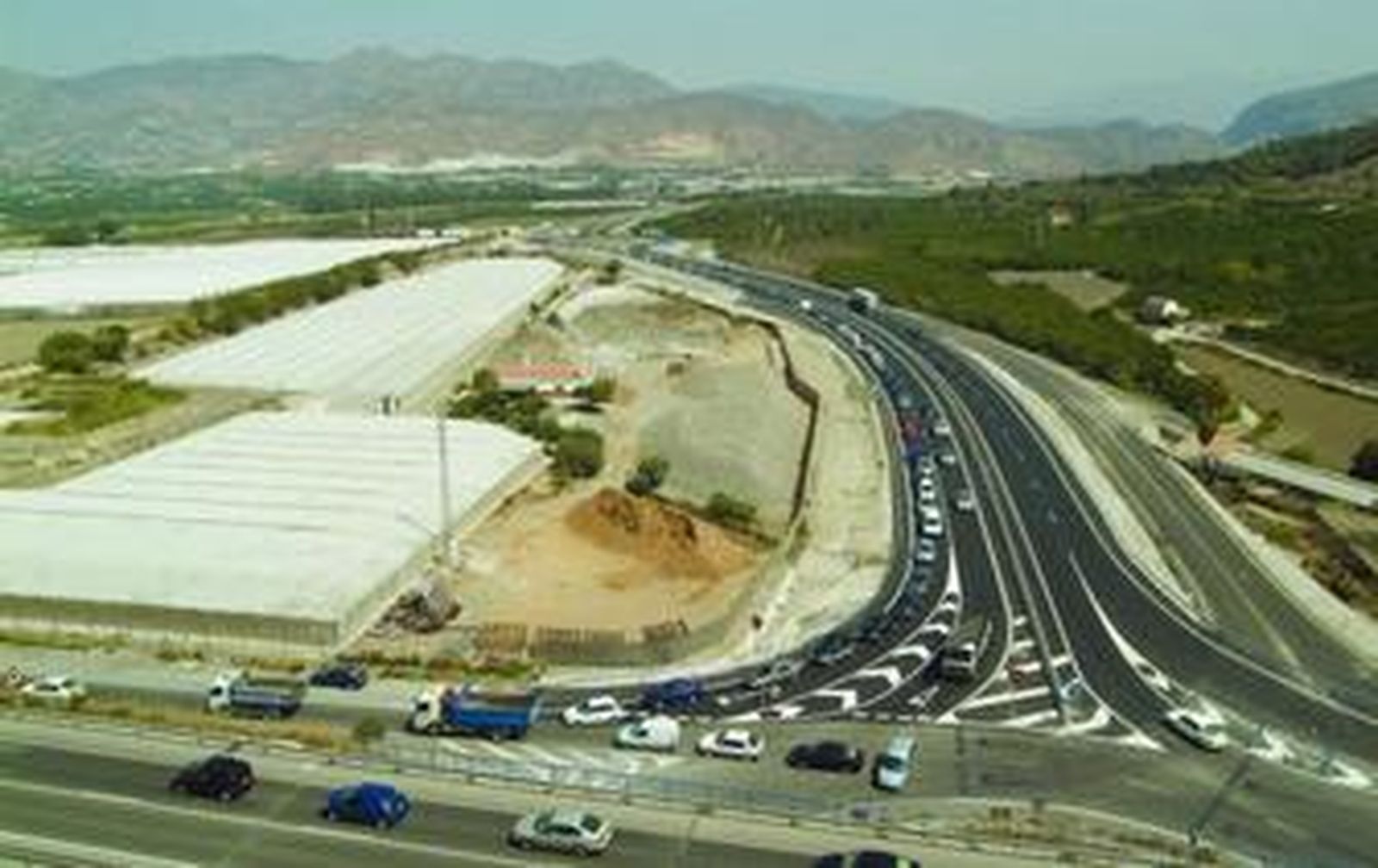 La apertura de los nuevos tramos une por autovía el trayecto desde Vélez Benaudalla hasta la N-340.