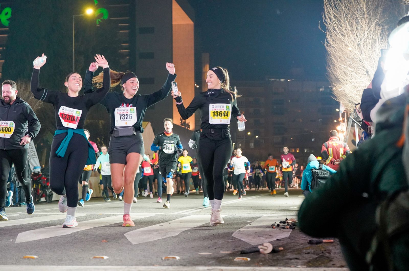 En imágenes: búscate en tu llegada a meta de la Carrera de San Antón 2026 (17)