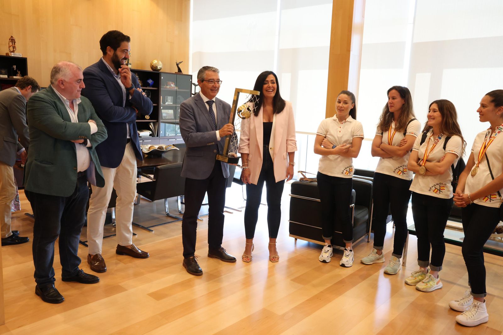 El Costa del Sol, recibido en Diputación tras el título de Liga