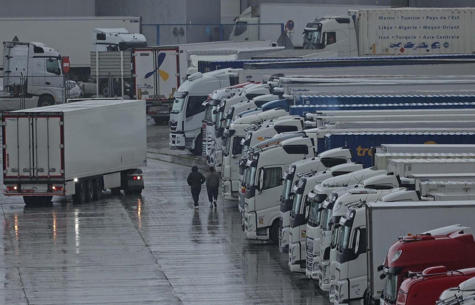 Camiones en el Puerto de Algeciras.
