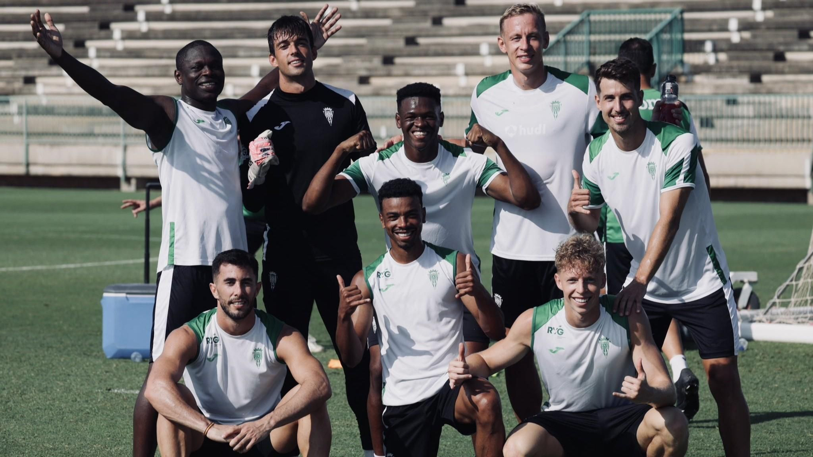 El equipo ganador, durante uno de los ejercicios de este martes.