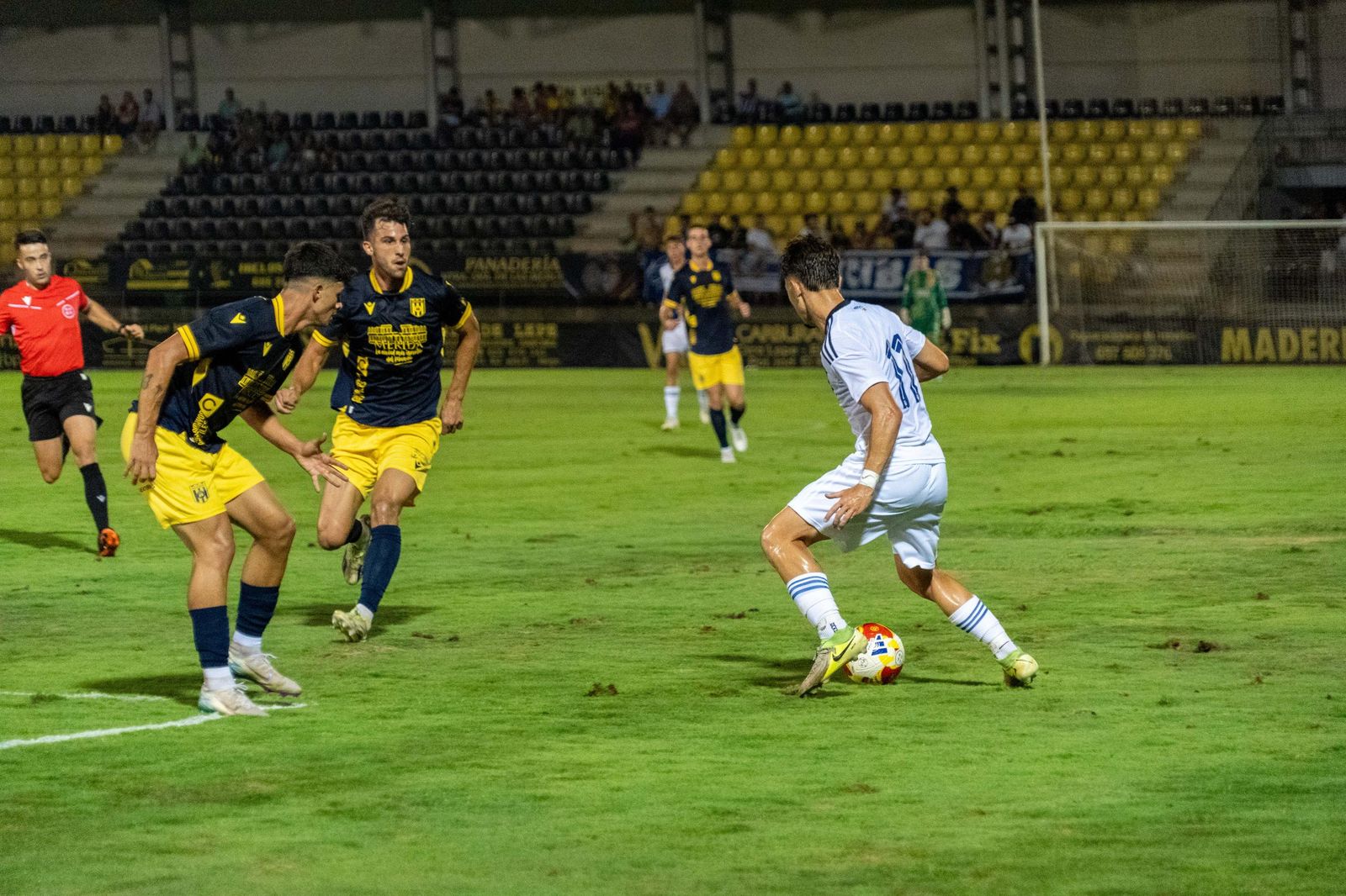 Imágenes del partido AD Merida - Recreativo de Huelva del Trofeo de la Bella