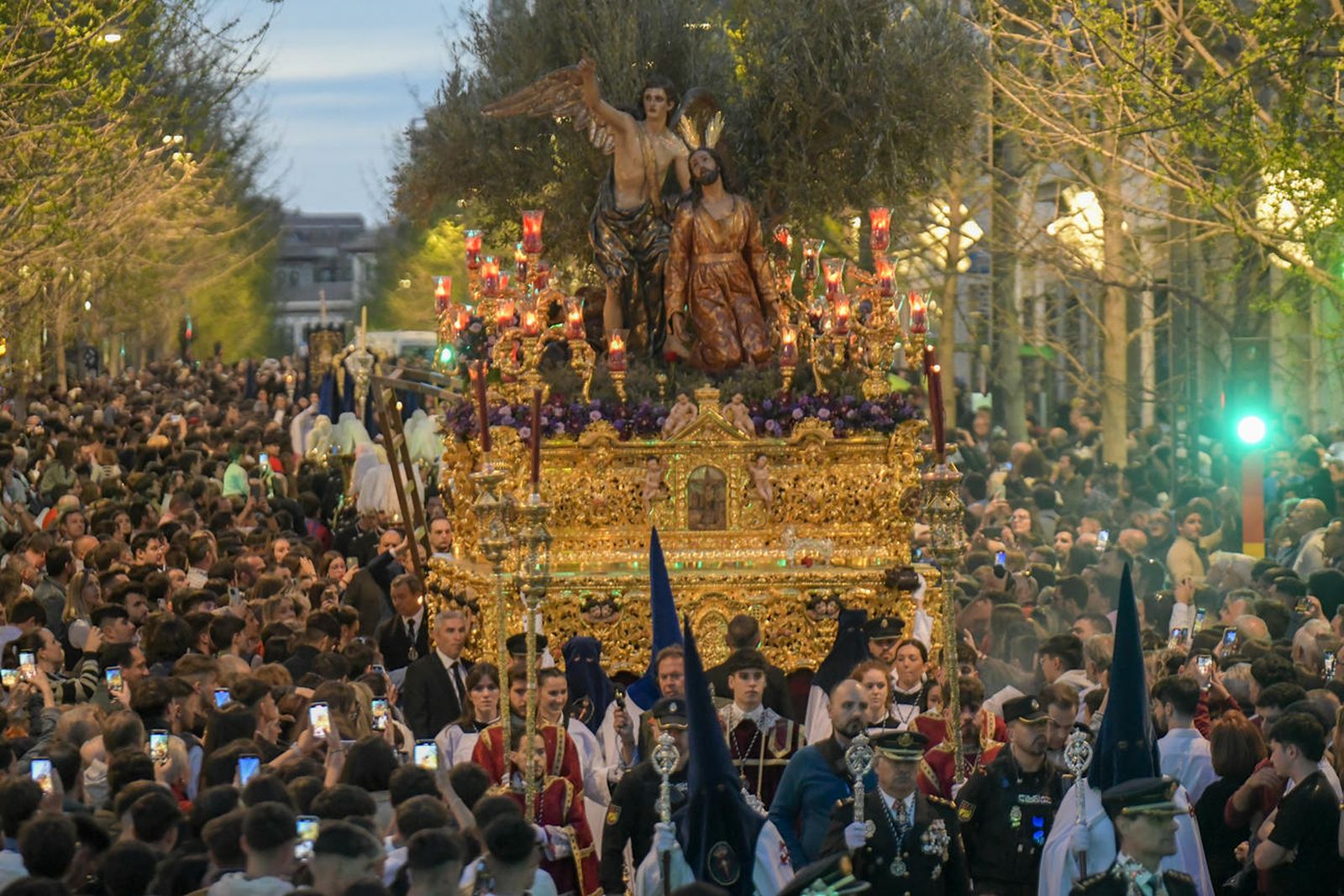 Los horarios de las hermandades y cofradías del Lunes Santo