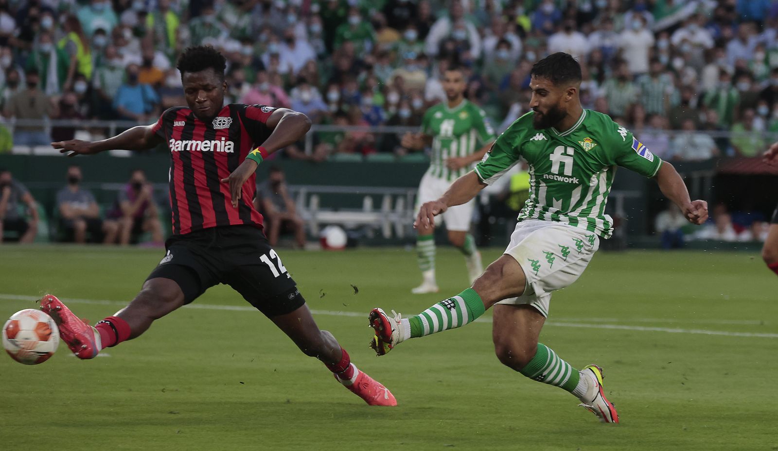 Las imágenes del Betis contra el Bayern Leverkusen