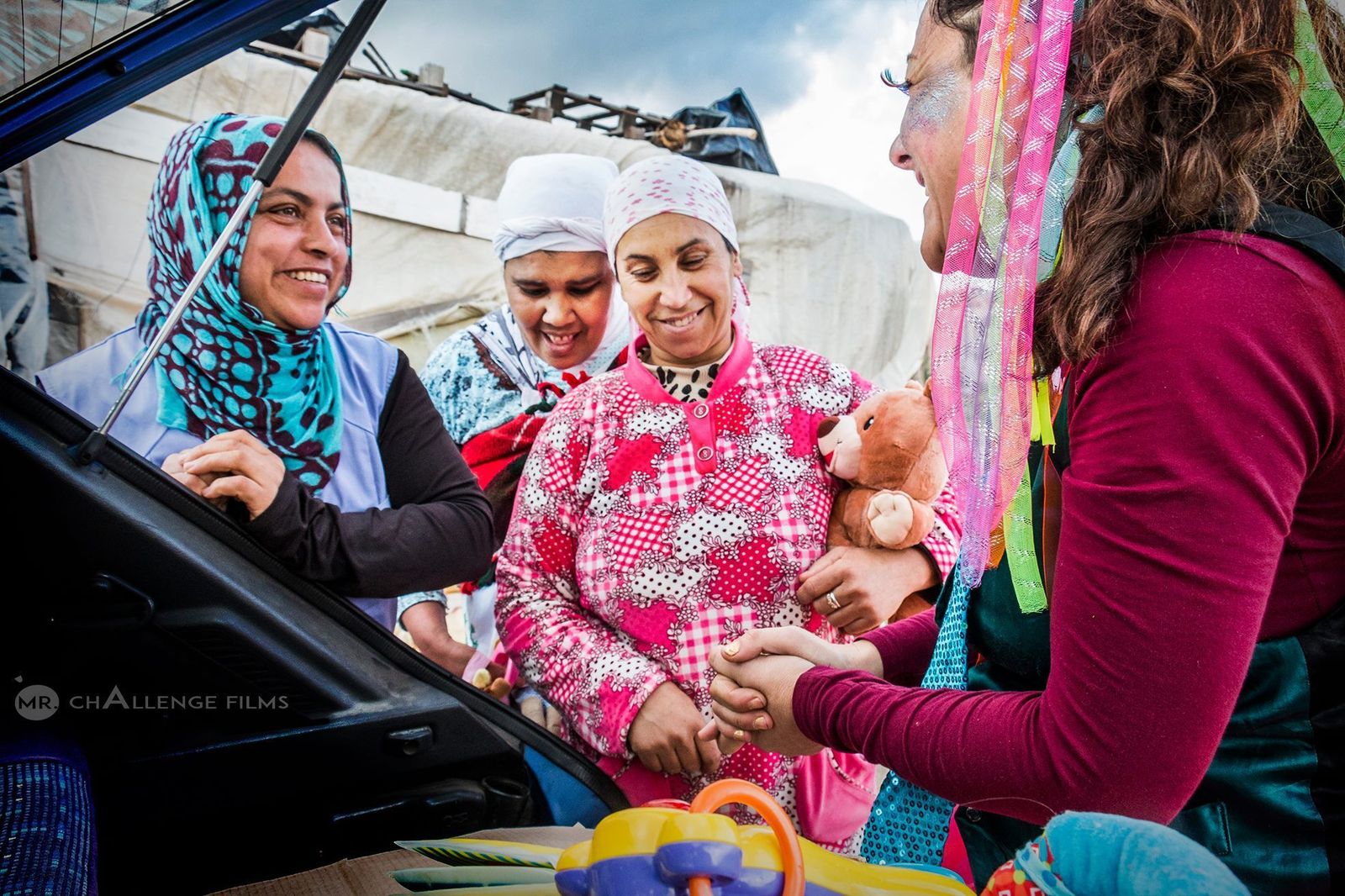 Cerca de 400 regalos para los niños de los asentamientos de San Isidro