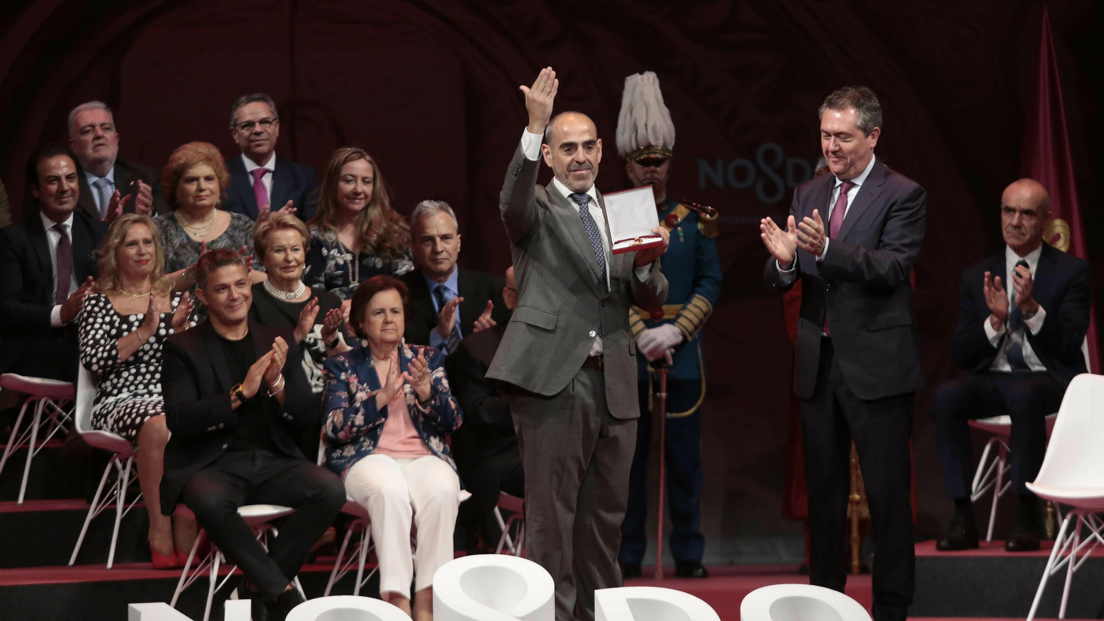 Las imágenes de la entrega de las Medallas de Sevilla