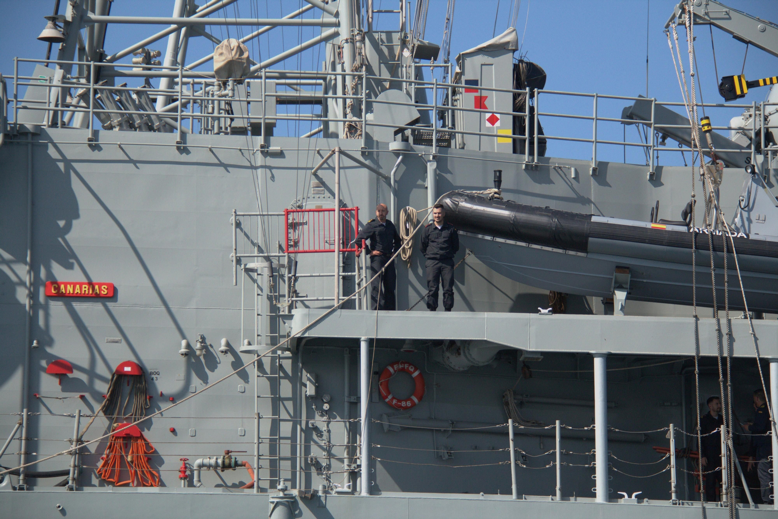 Éxito de participación para ver de cerca el despliegue de las Fuerzas Armadas en Motril