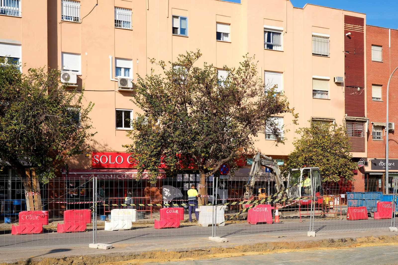 Obras linea 3 del Metr (9927918).jpg