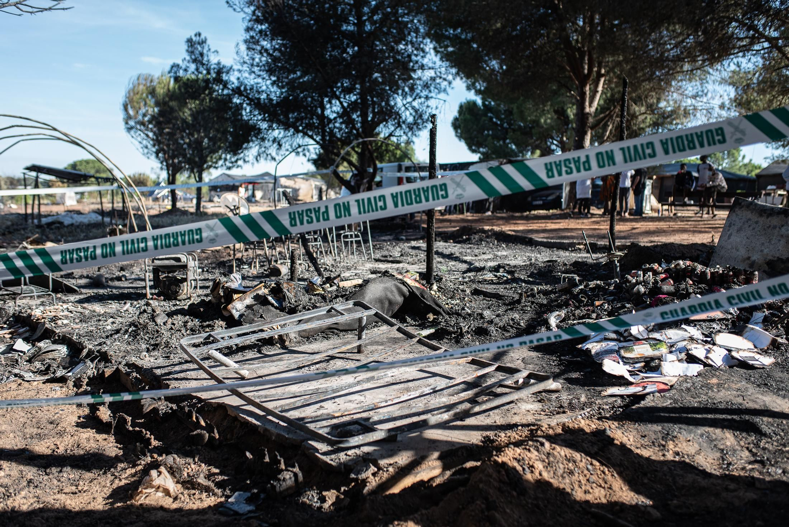 Imágenes del incendio en el poblado chabolista de Lucena del Puerto