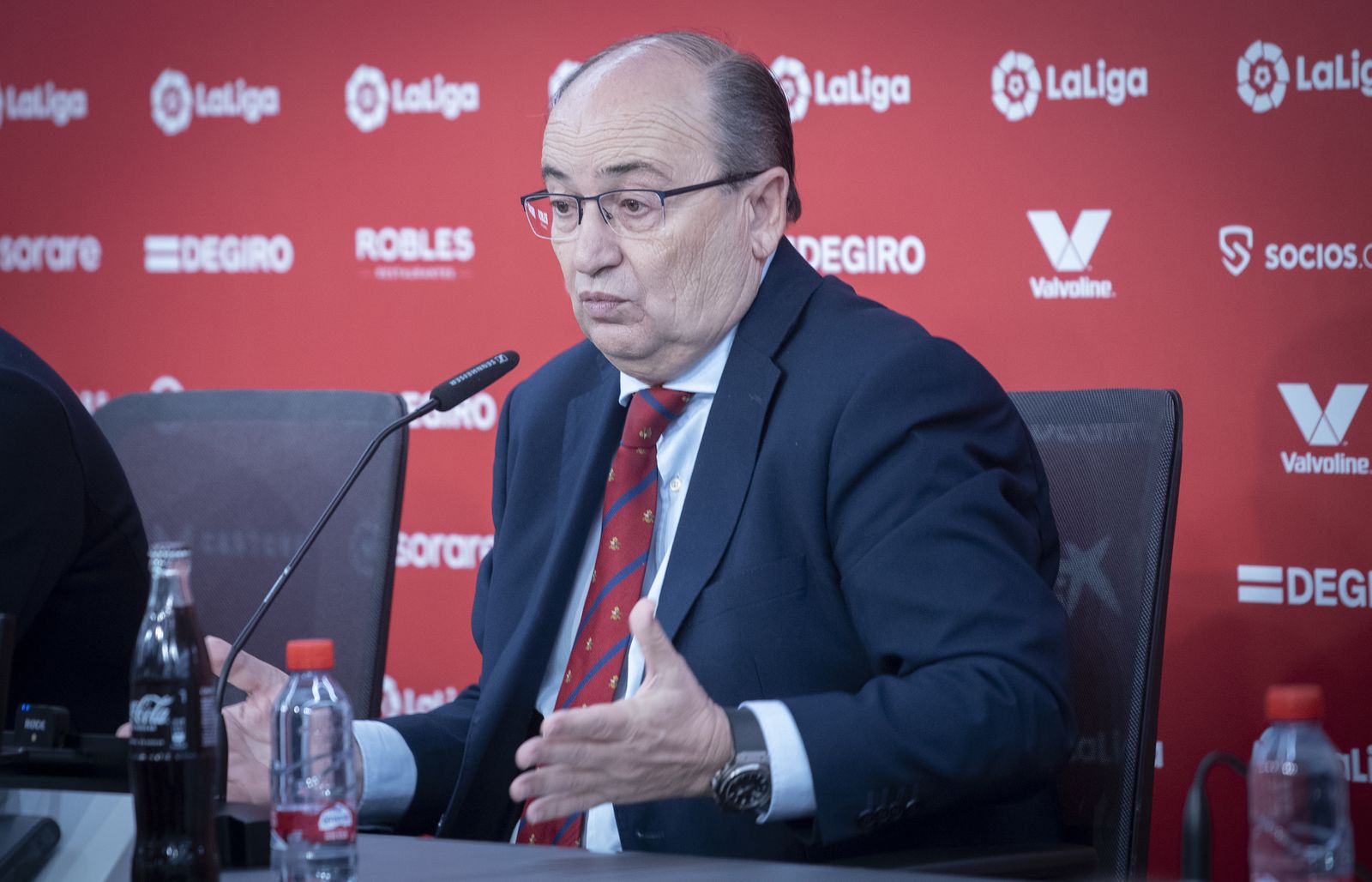 Las imágenes de la presentación de Sampaoli como nuevo entrenador del Sevilla