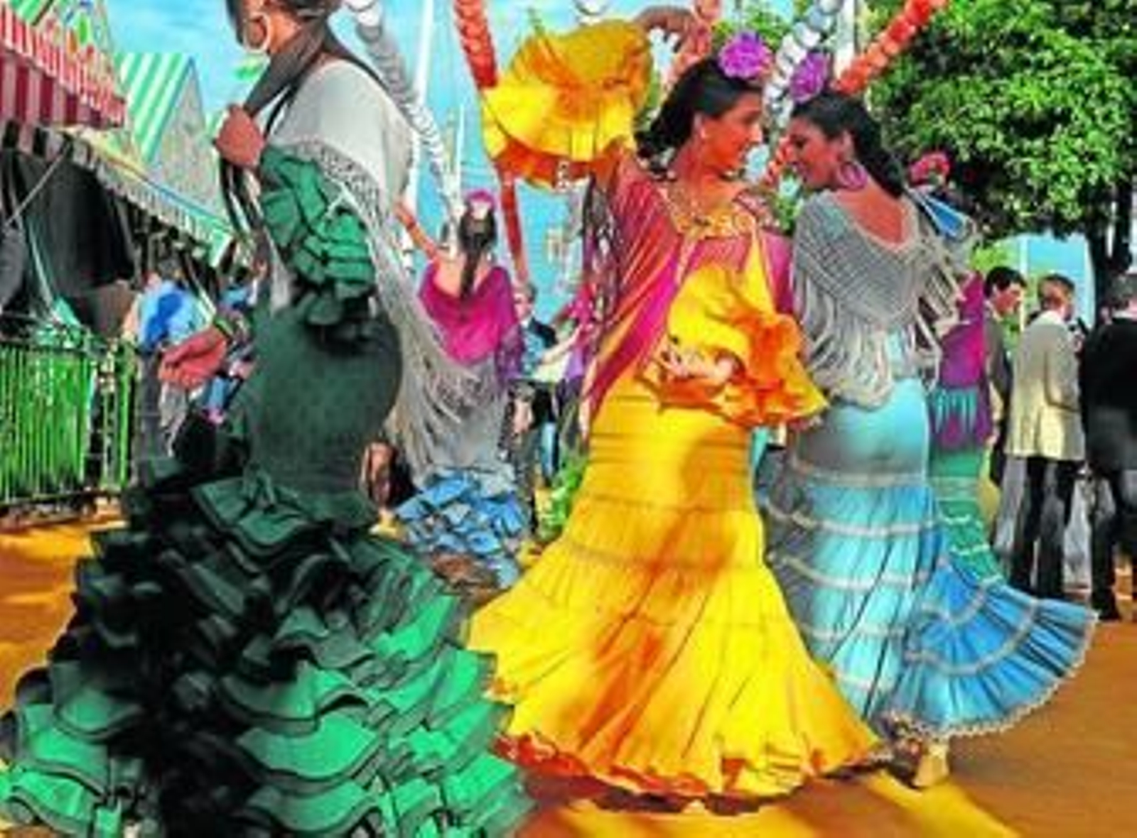 Simetría perfecta de movimientos y colores en las sevillanas del real.