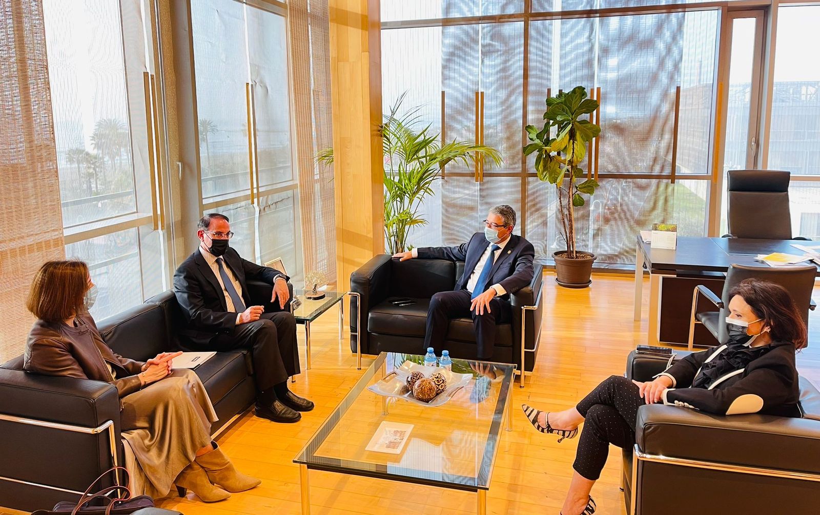 Reunión entre la Diputación y la CEM.