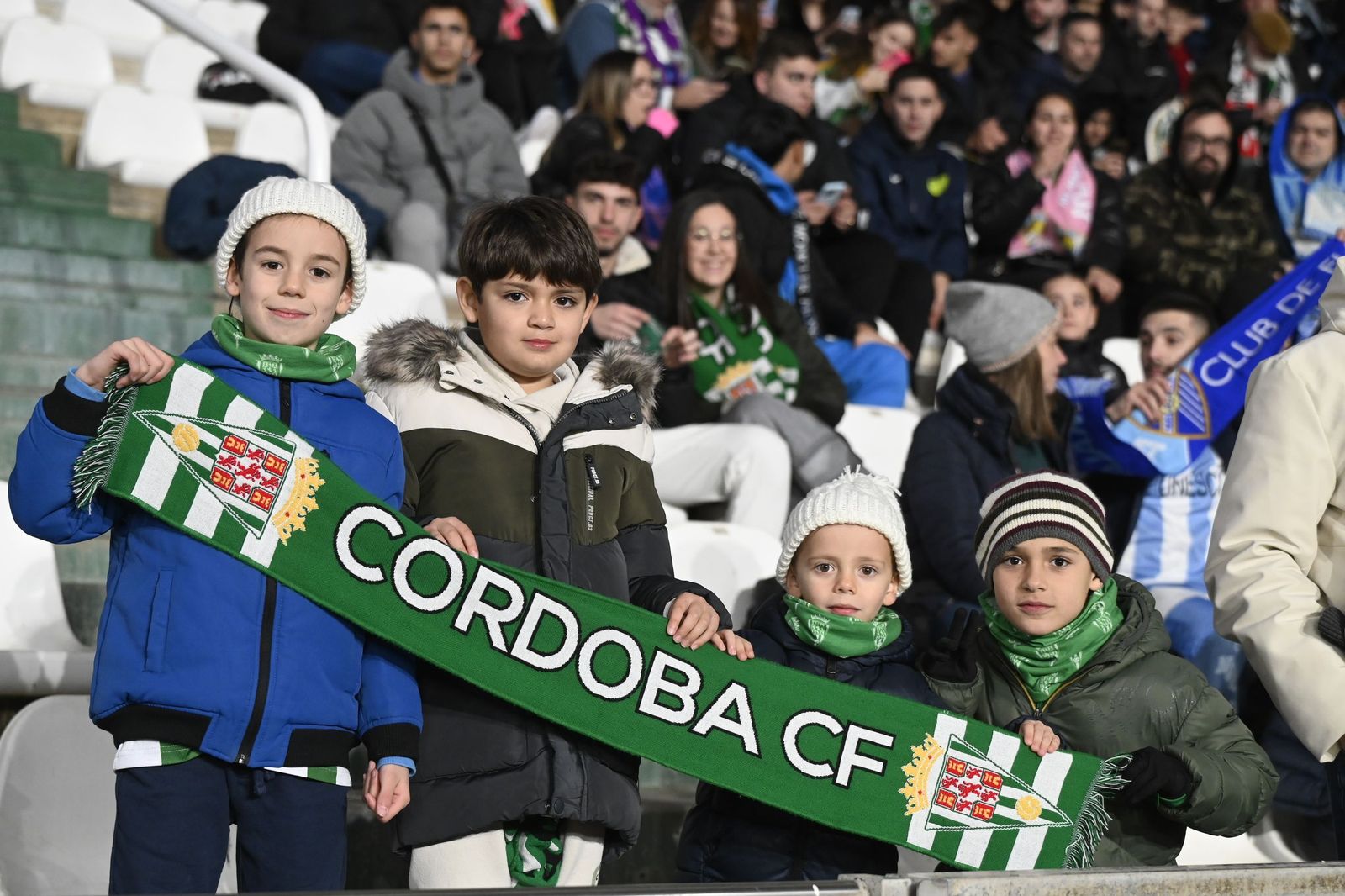 Las fotos del espectacular ambiente en El Arcángel en el derbi andaluz entre Córdoba CF y Málaga