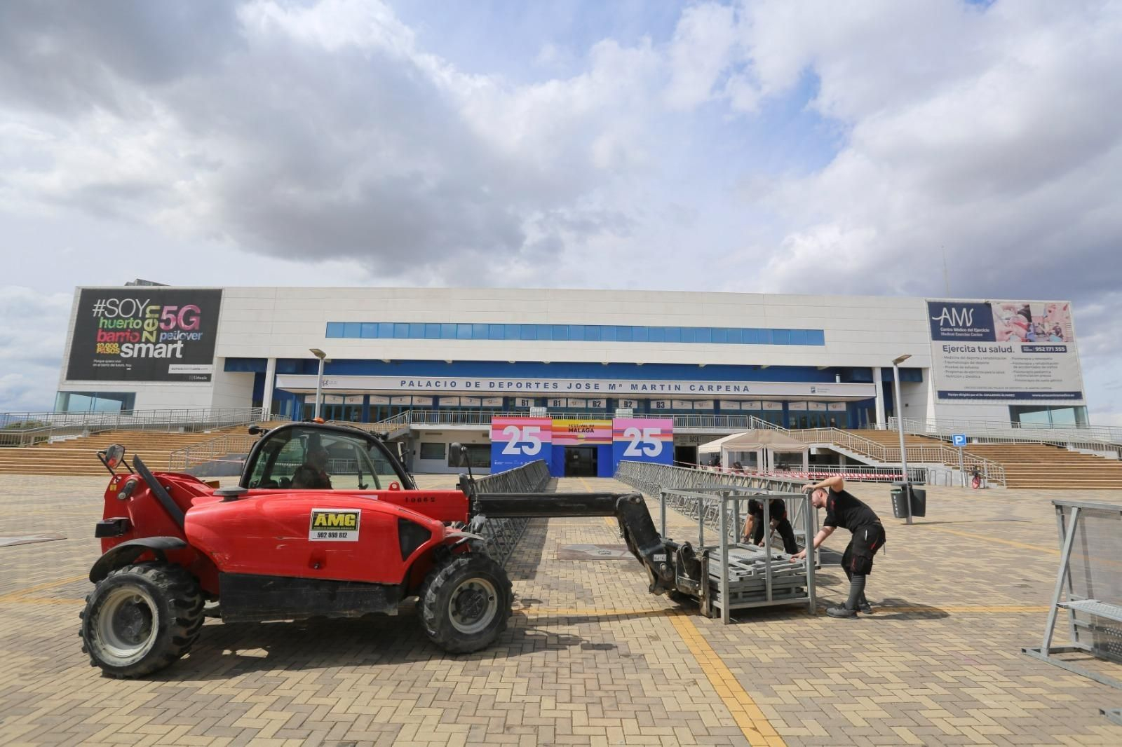 Preparativos este jueves en el Martín Carpena.