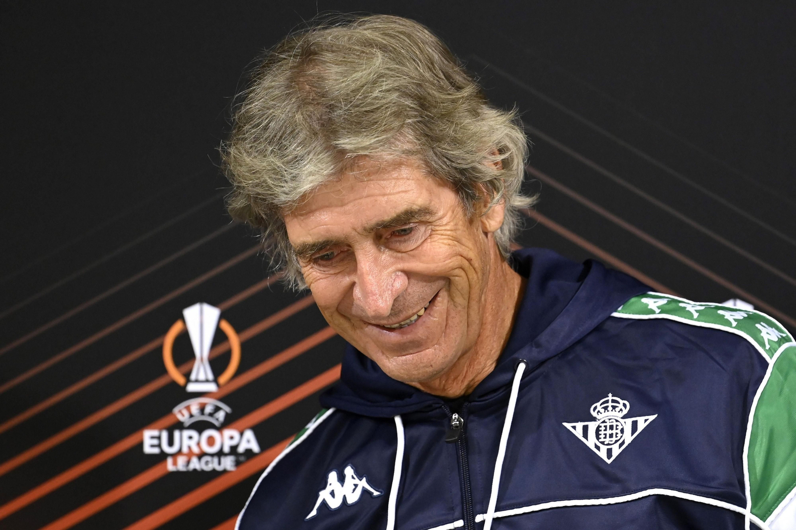 Manuel Pellegrini, en una rueda de prensa de la Europa League.
