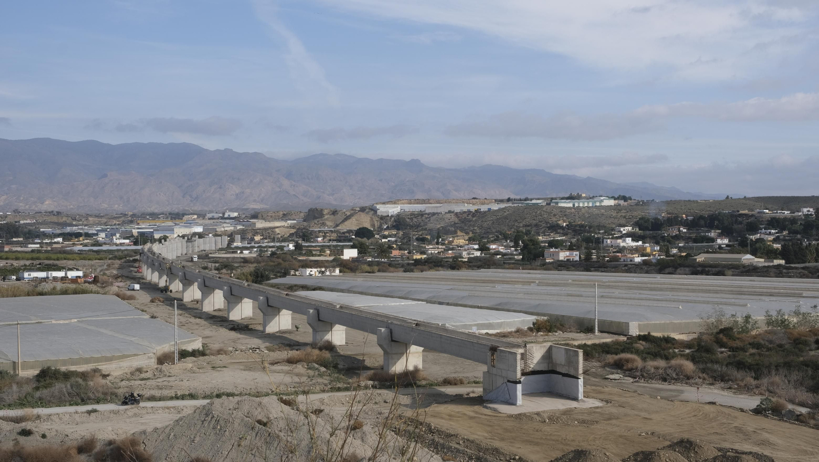 Las obras del AVE a su paso por Viator, en imágenes