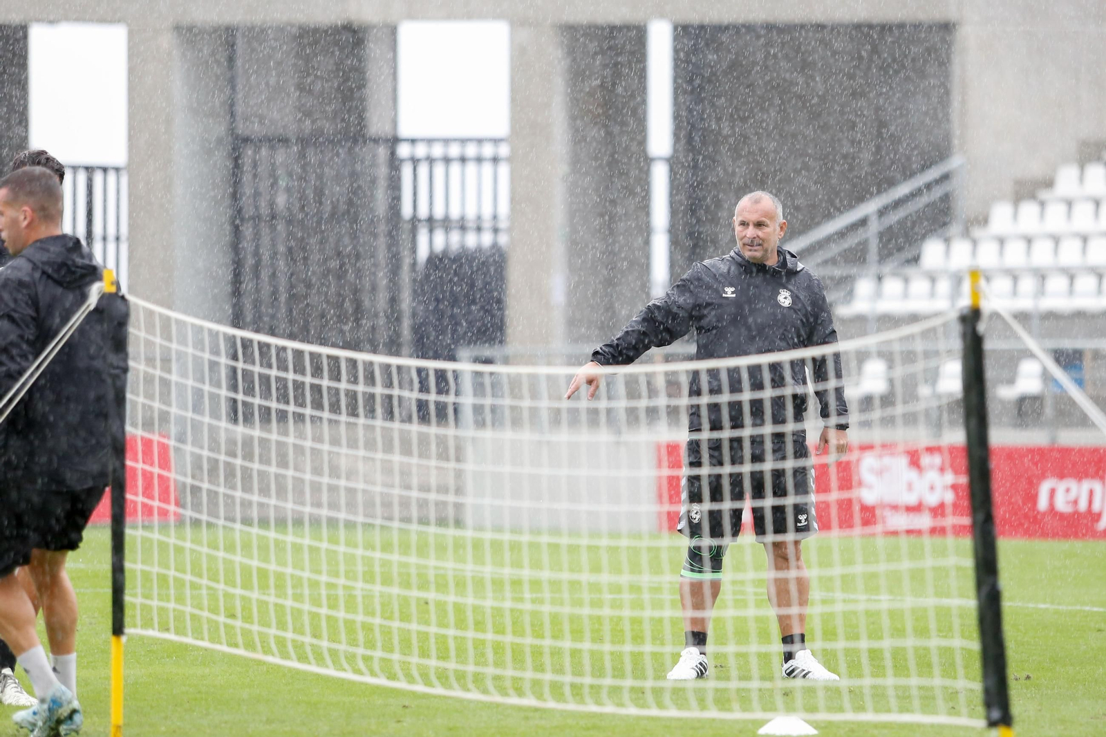 Las fotos del primer entrenamiento de Javi Moreno al frente de la Balona en La Línea