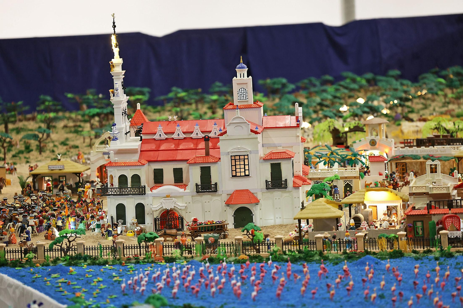 Imágenes del Belén de Playmobil más grande del mundo dedicado al Rocío