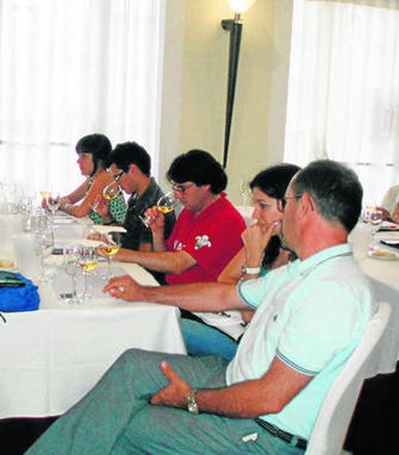 Una de las catas de vino celebradas en Almería.