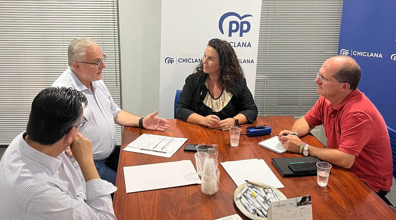 Un momento de la reunión, celebrada en la sede del PP.
