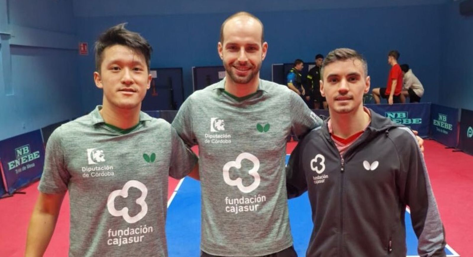 Los palistas del Cajasur Priego en su duelo ante el Alicante.