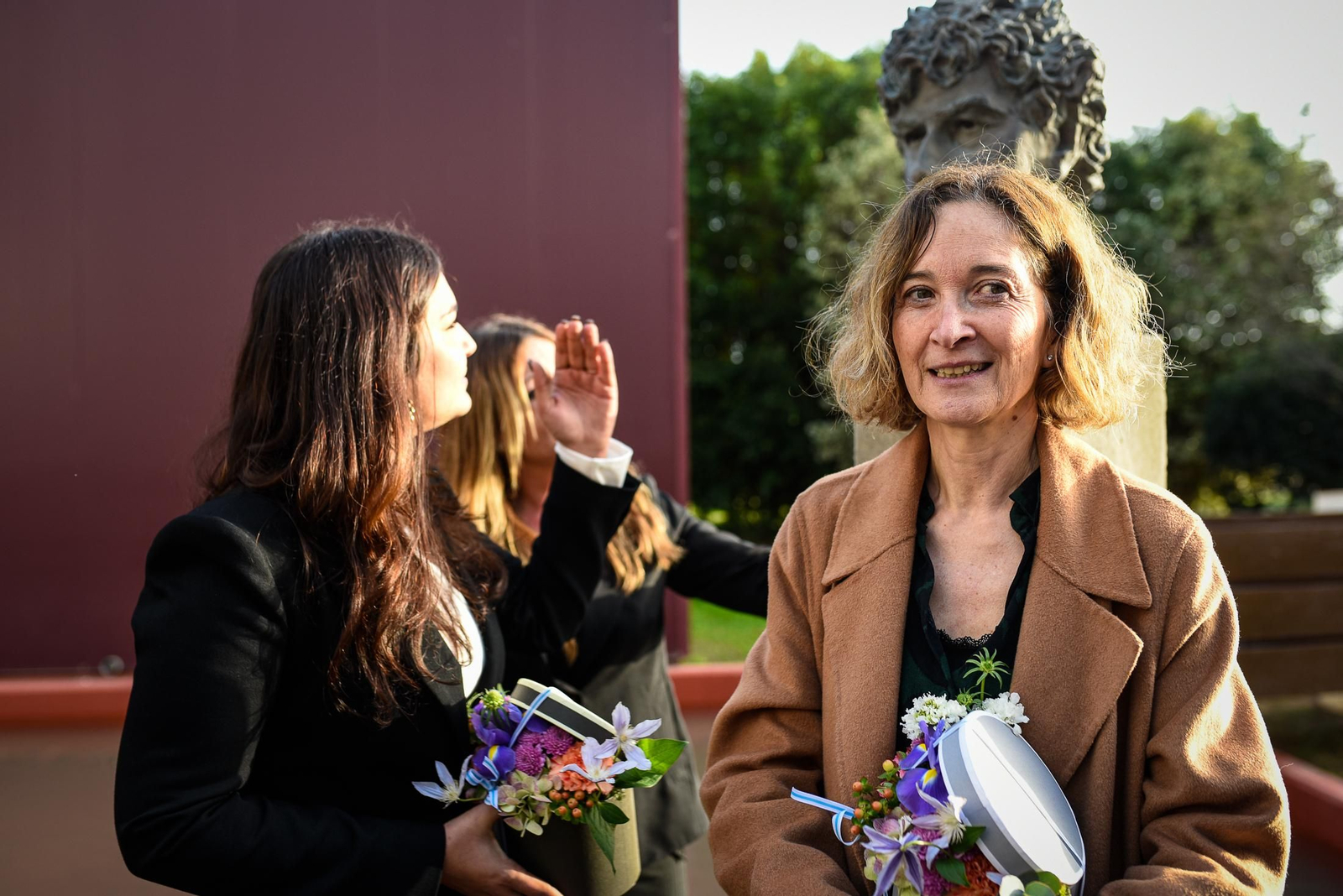 Imágenes de la inauguración del busto de Jesús Quintero en el Centro de la Comunicación Jesús Hermida