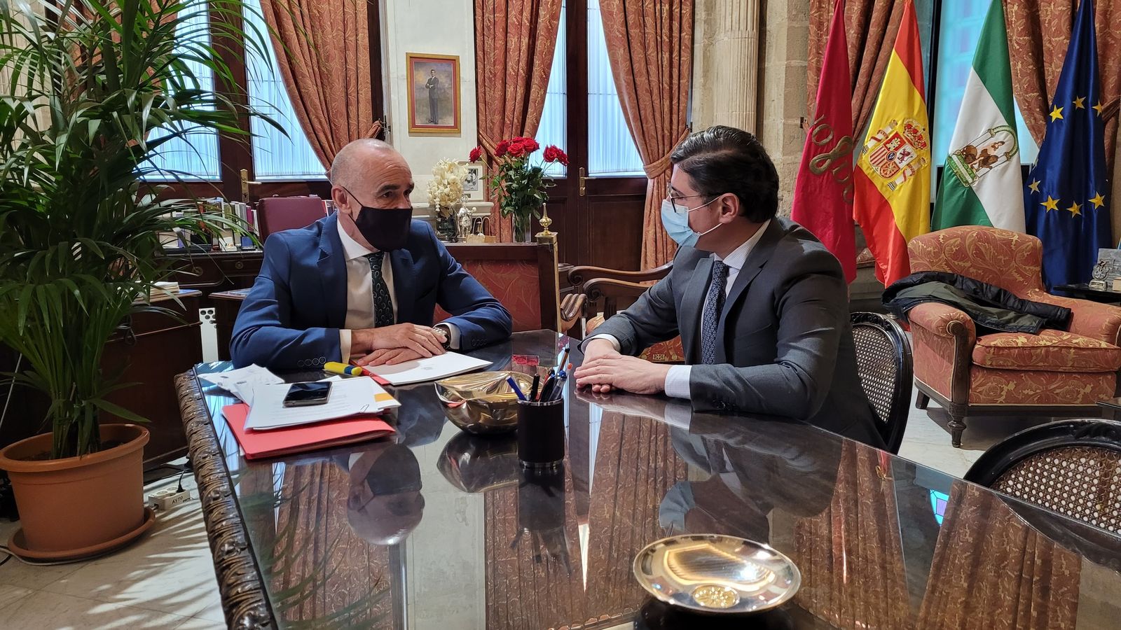 Muñoz y Pimentel durante la reunión.