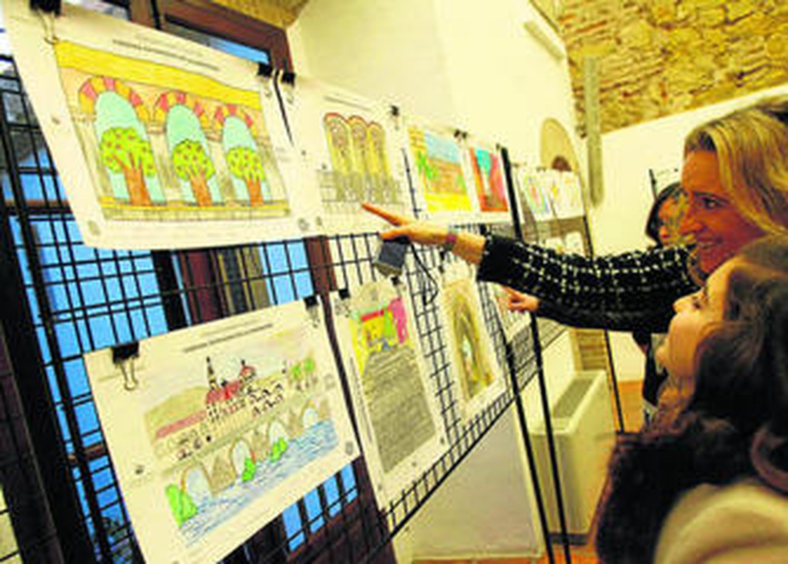 Algunos de los dibujos que han participado en el concurso.