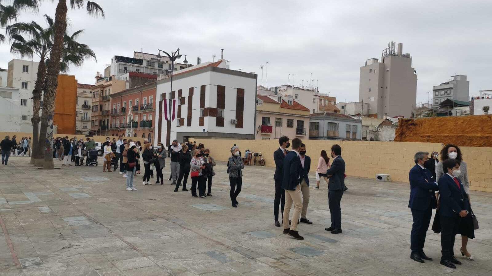 Aspecto que presentaba la plaza de San Pablo en la mañana del Domingo de Ramos.