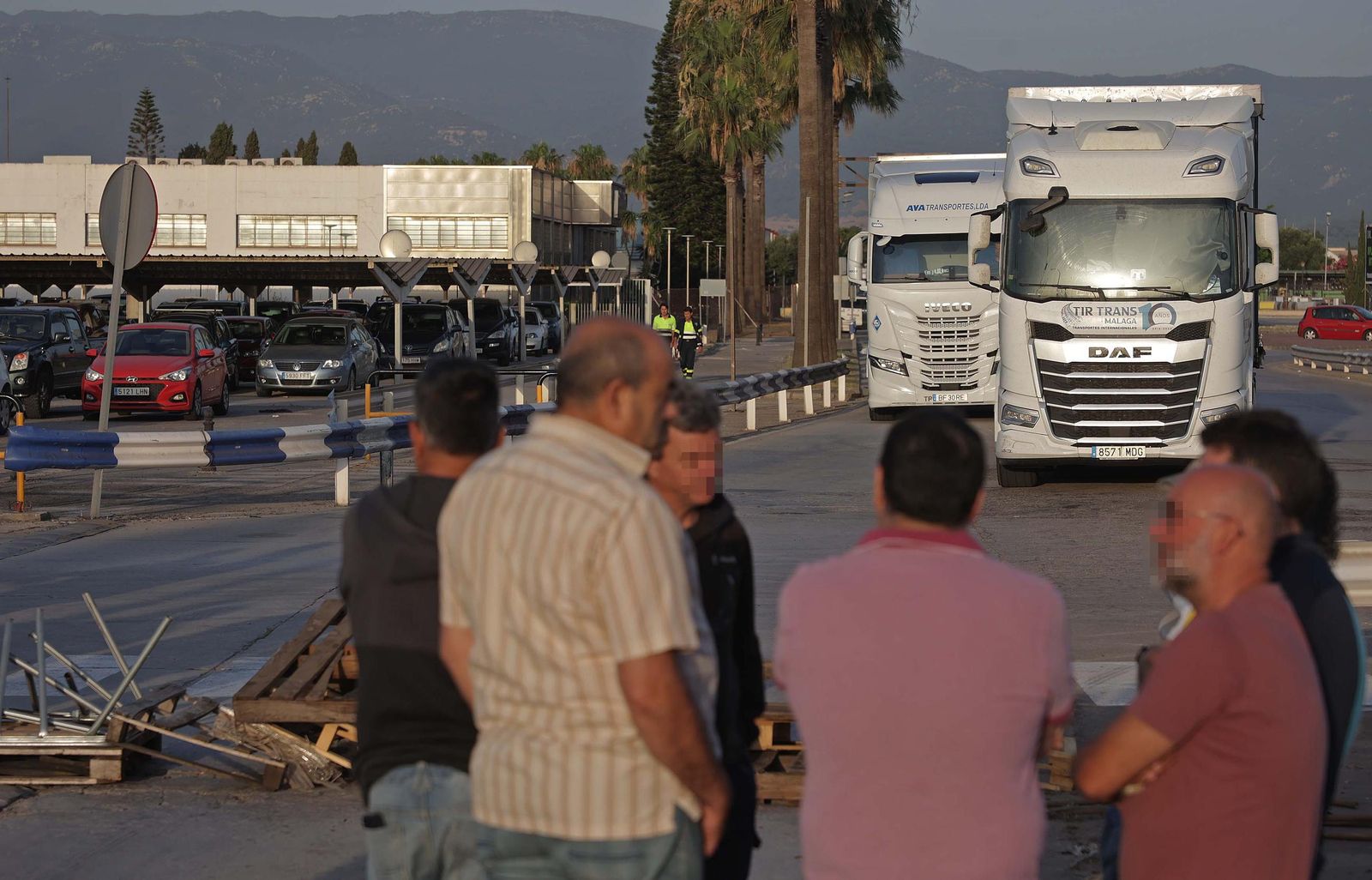 Fotos de la jornada del viernes de la huelga del metal en el Campo de Gibraltar
