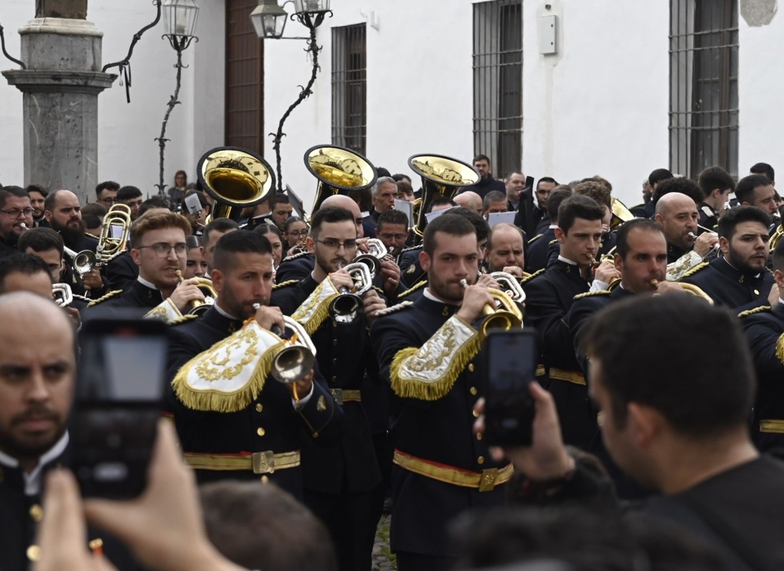 La banda de la Salud de Córdoba cierra el ciclo de conciertos por San Rafael, en imágenes