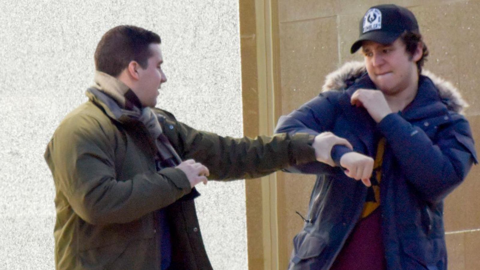 Froilán jugando con un amigo