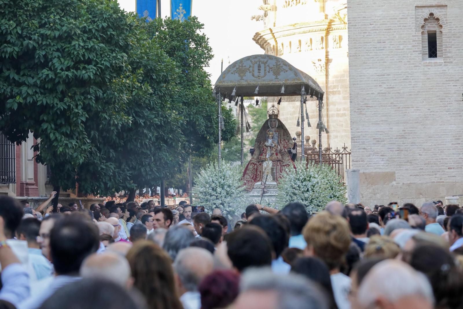 Procesión de la Virgen de los Reyes, Sevilla